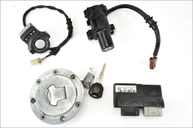 Honda Transalp XL 700 V ABS 07 13 blocchetto contatto chiave con blocchetto contatto chiave con antenna immobilizer, centralina, serratura sella e tappo benzina originale