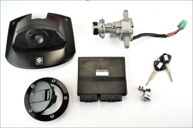 Suzuki GSR 600 06 11 blocchetto contatto chiave codificato con centralina serratura sella tappo benzina e antenna immobilaizer e n. 2 chiavi codificate originali