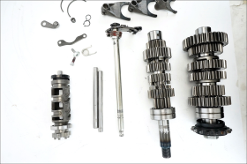 Kawasaki Z 900 21 24 cambio completo originale