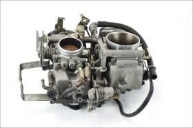 YAMAHA BT 1100 Bulldog 02 06 carburatori originali