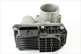 Triumph Street Twin 900 17 18 Original complete throttle body