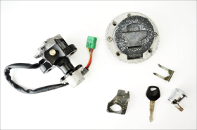 Suzuki GSX R 600 750 K1 K2 K3 blocchetto contatto chiave con tappo benzina e serratura sella originale