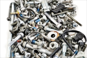 Suzuki GSX R 600 750 K1 K2 K3 bulloneria moto originale