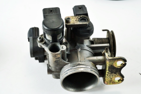 KYMCO K-XCT 300 12 17 corpo farfallato con sensori originale