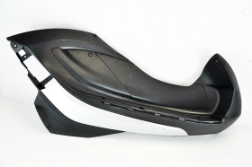 Piaggio Beverly 300 i.e. 10 16 Original complete right footrest