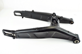 Benelli Leoncino 800 2022 2026 forcellone posteriore originale