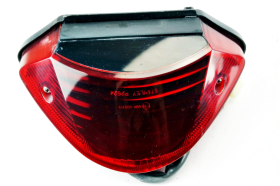 Honda Hornet 600 2005 2006 faro posteriore originale E13 5R-000711 P2624