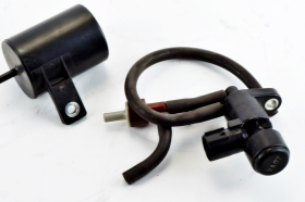 Honda Hornet 600 2007 2014 Engine vapor recovery tank with original sensor