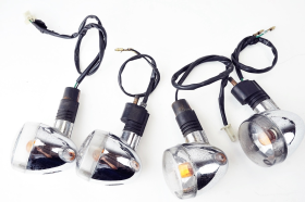 HYOSUNG AQUILA GV 650 2006 2016 Original front and rear turn signals HYOSUNG 11 12 E4 50R-000517 SAE D 05 DOT 3560 H P955 RY10W